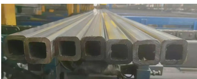Tubo cuadrado directo 50*50 El grosor de la pared alcanza un nuevo alto